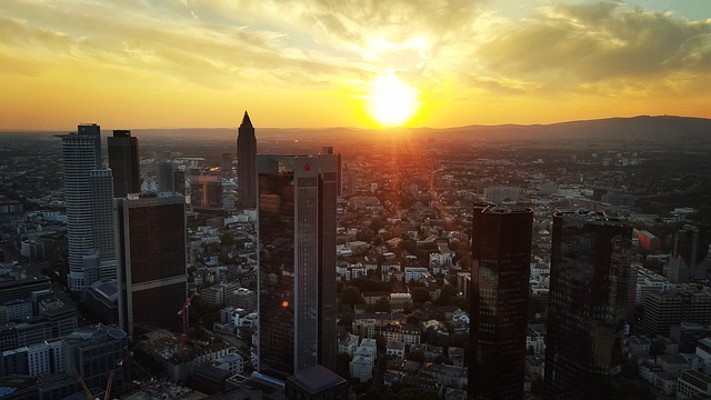 Express Paketdienst & Eil Kurierdienst Frankfurt